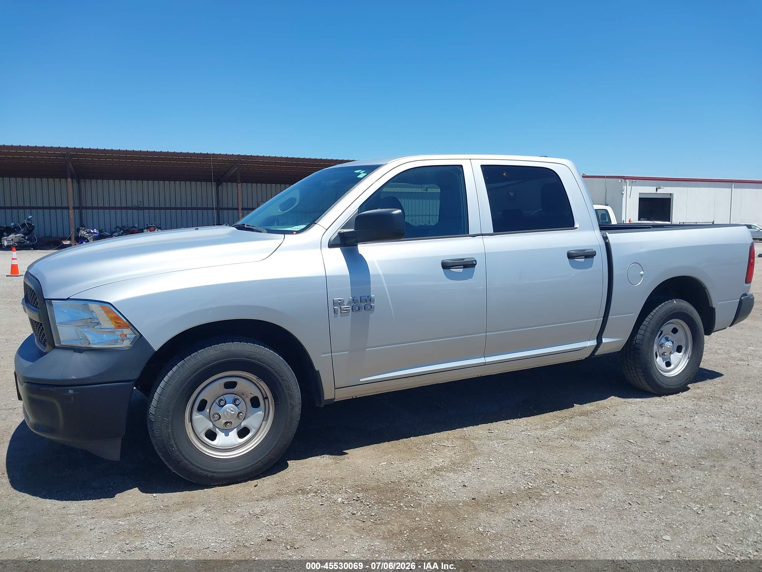 2016 RAM 1500 ST