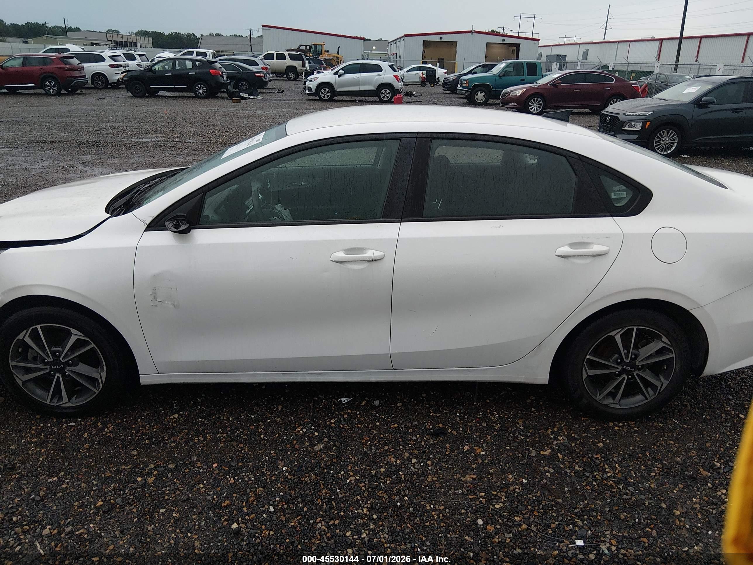2023 KIA FORTE LXS