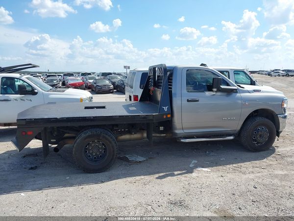 2019 RAM 3500 CHASSIS TRADESMAN/SLT