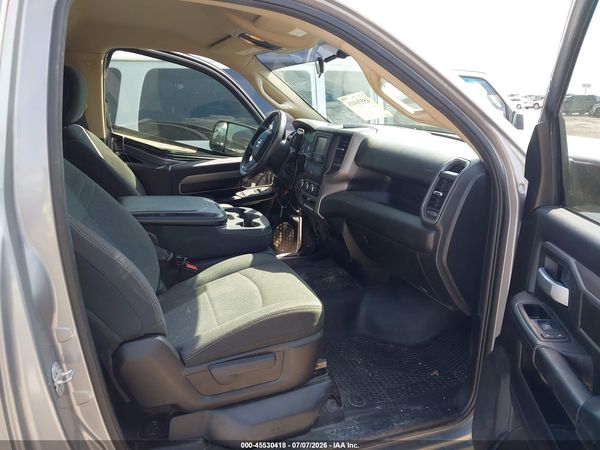 2019 RAM 3500 CHASSIS TRADESMAN/SLT
