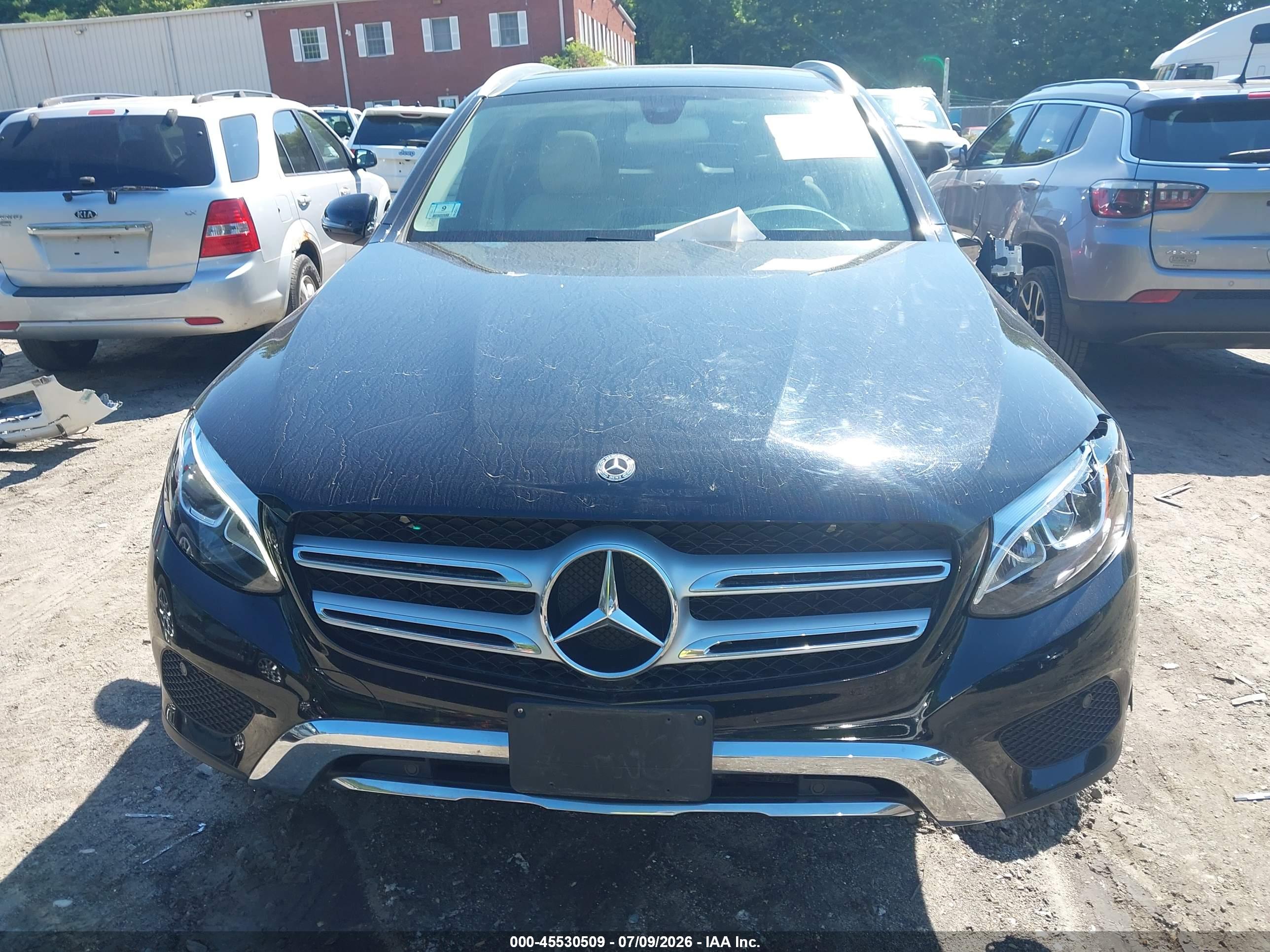 2017 MERCEDES-BENZ GLC 300 4MATIC