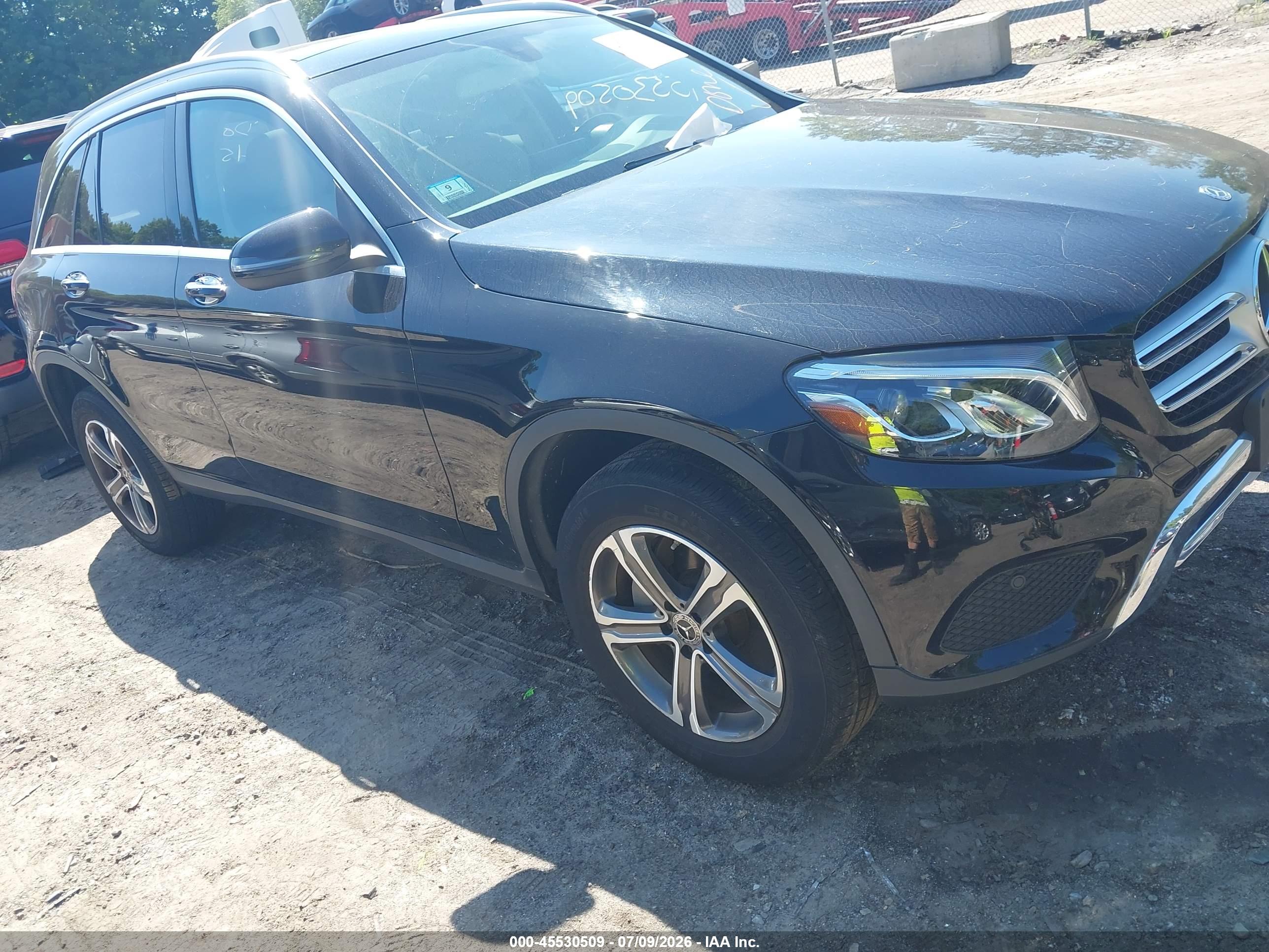 2017 MERCEDES-BENZ GLC 300 4MATIC