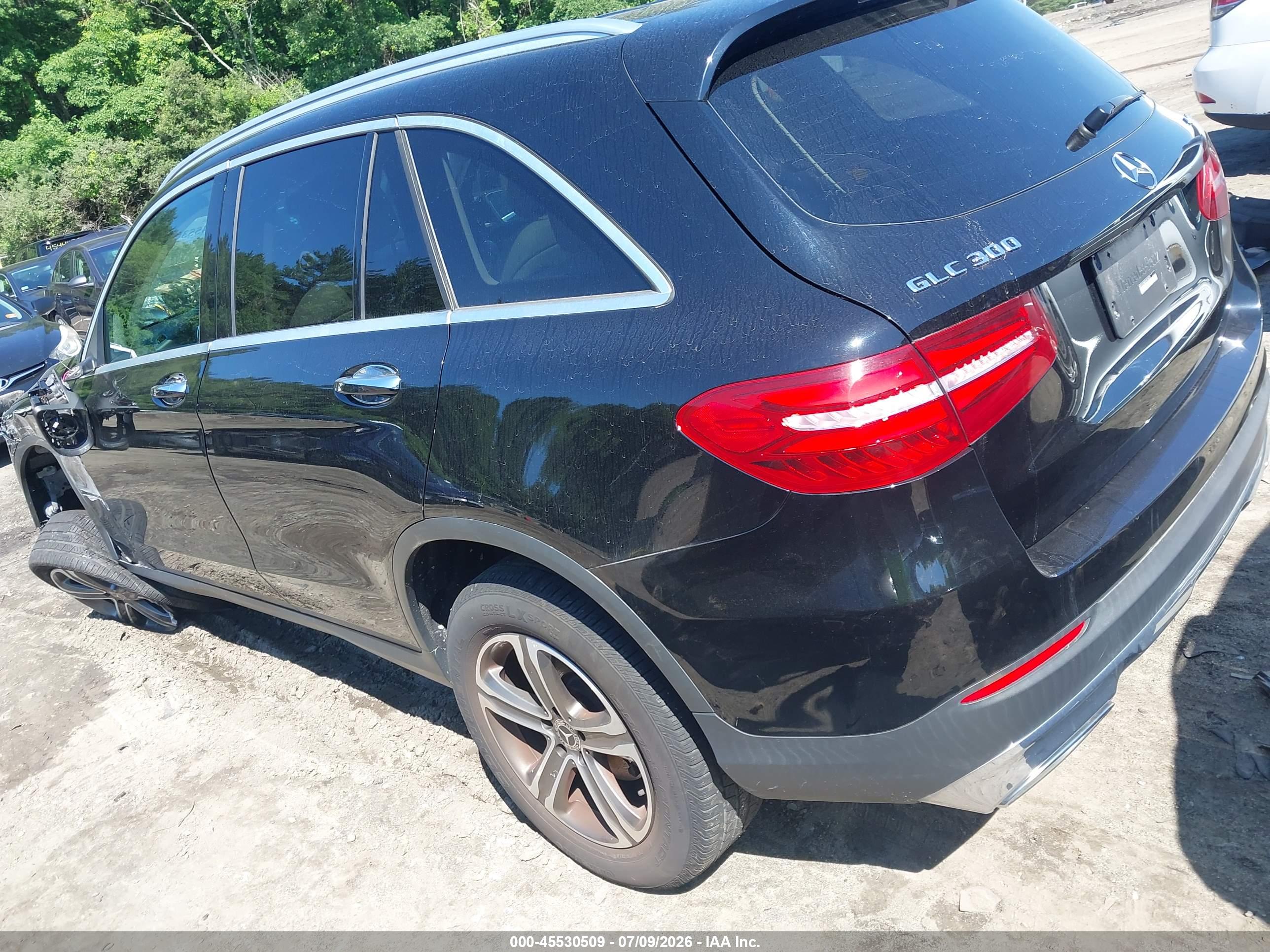 2017 MERCEDES-BENZ GLC 300 4MATIC