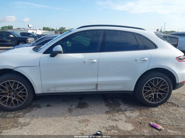 2018 PORSCHE MACAN