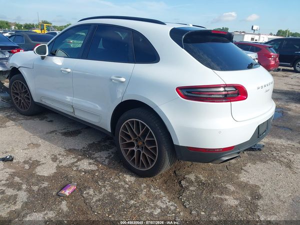 2018 PORSCHE MACAN
