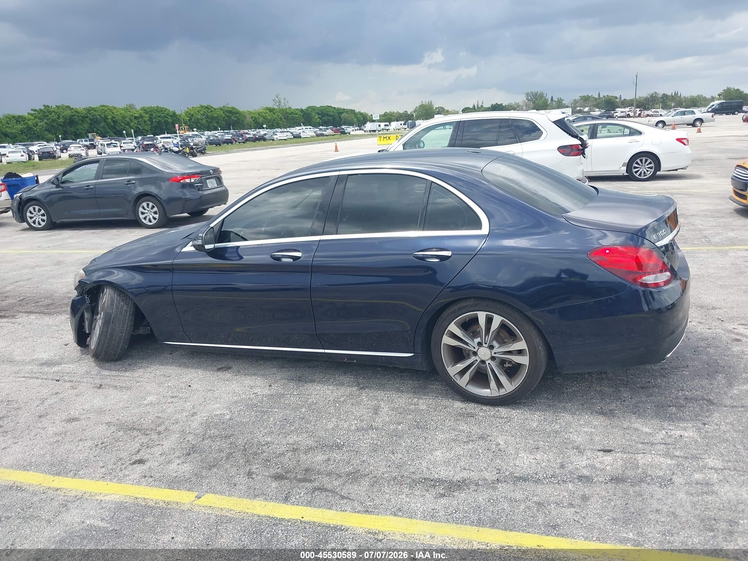 2016 MERCEDES-BENZ C 300 C300