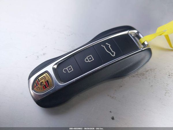 2022 PORSCHE CAYENNE E-HYBRID COUPE PLATINUM EDITION