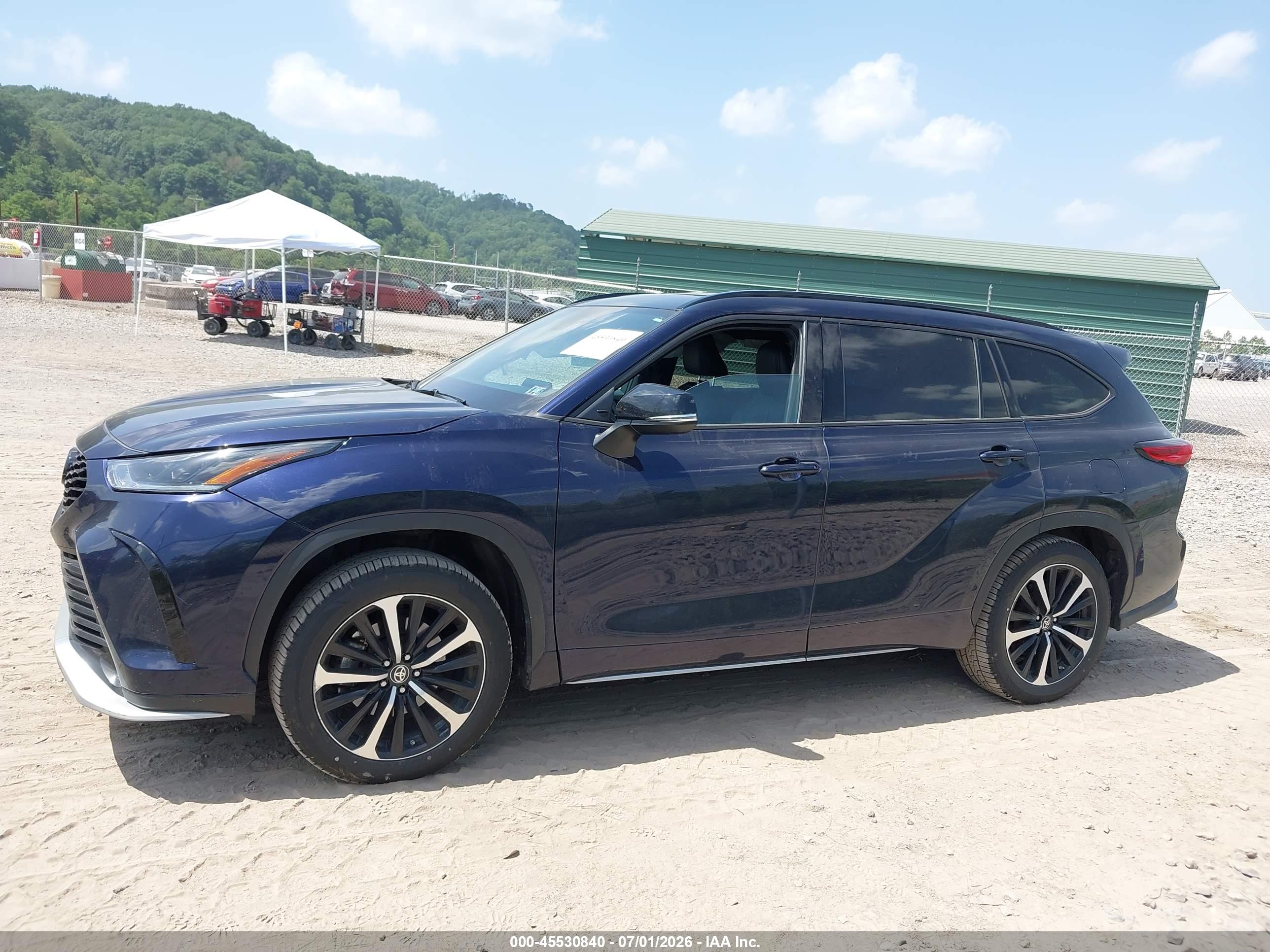 2021 TOYOTA HIGHLANDER XSE