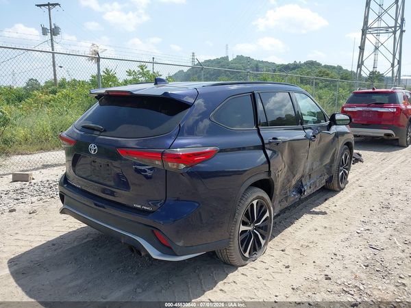 2021 TOYOTA HIGHLANDER XSE