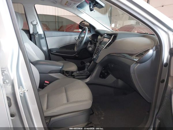 2017 HYUNDAI SANTA FE SE