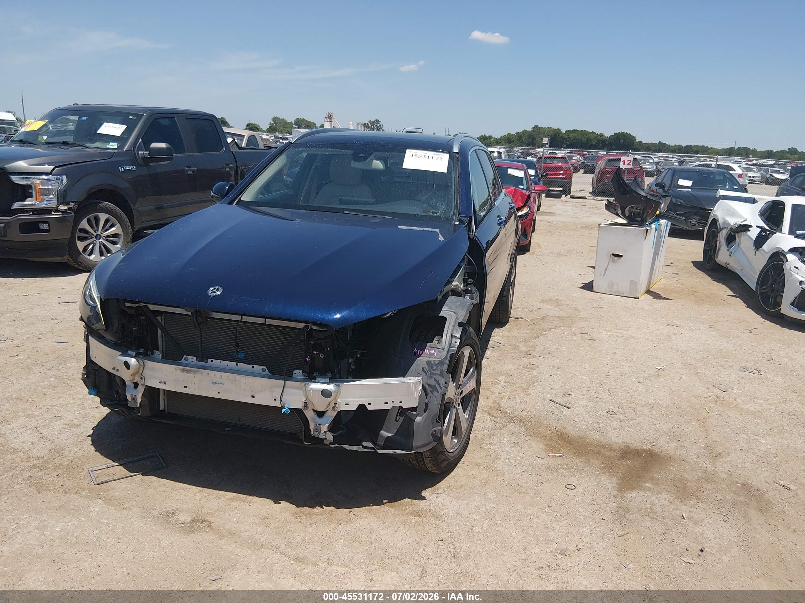 2019 MERCEDES-BENZ GLC 300 GLC300