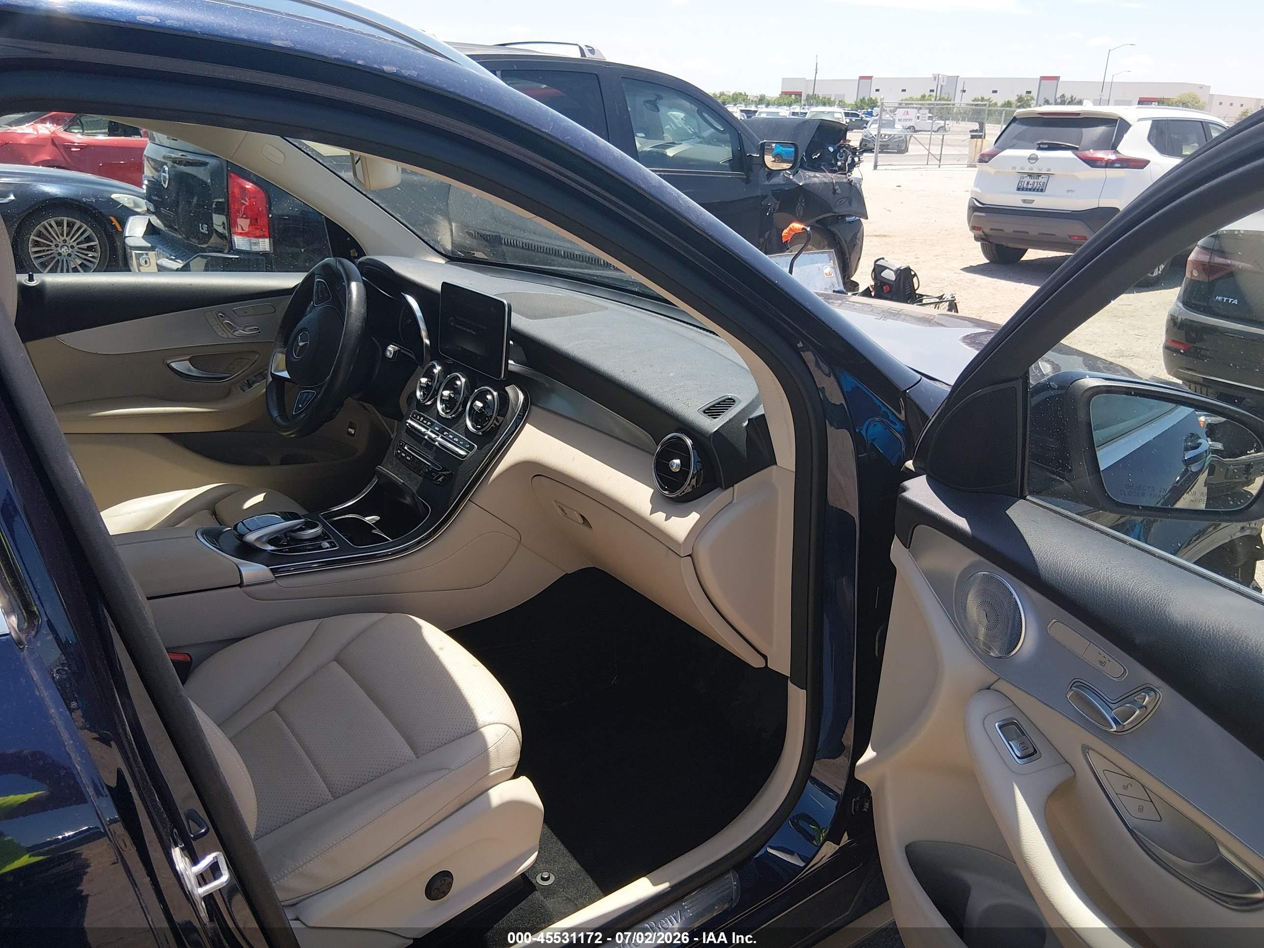 2019 MERCEDES-BENZ GLC 300 GLC300