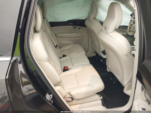 2019 VOLVO XC90 T5 MOMENTUM