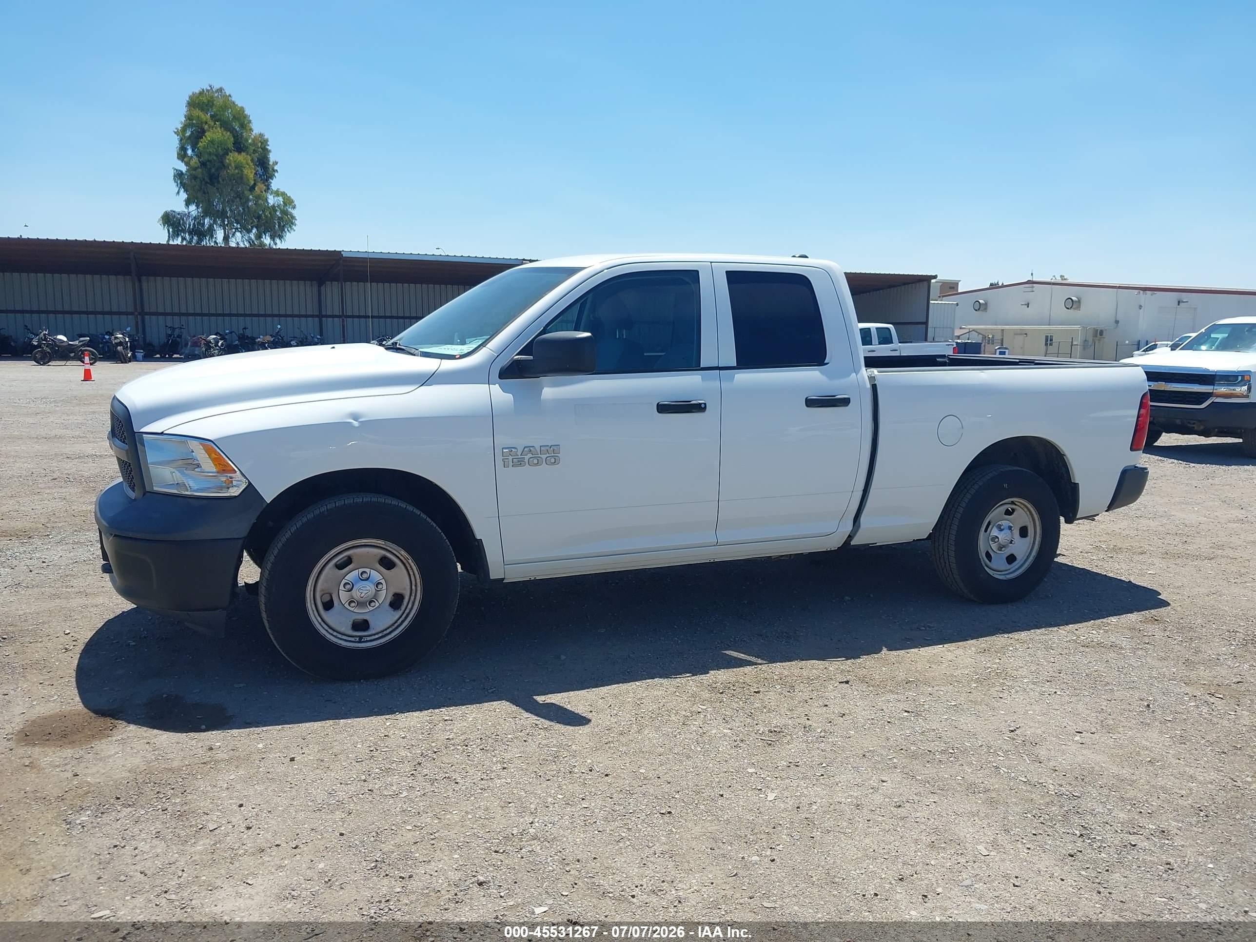2018 RAM 1500 TRADESMAN  4X4 6'4 BOX