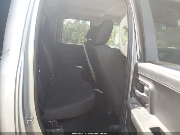 2018 RAM 1500 EXPRESS  4X4 6'4 BOX
