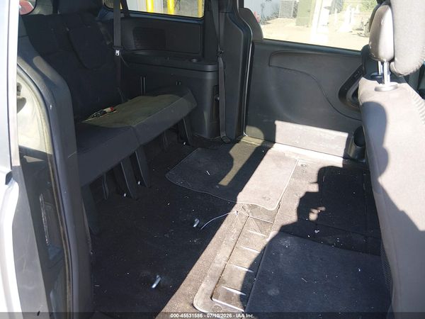 2020 DODGE GRAND CARAVAN SE PLUS — I8