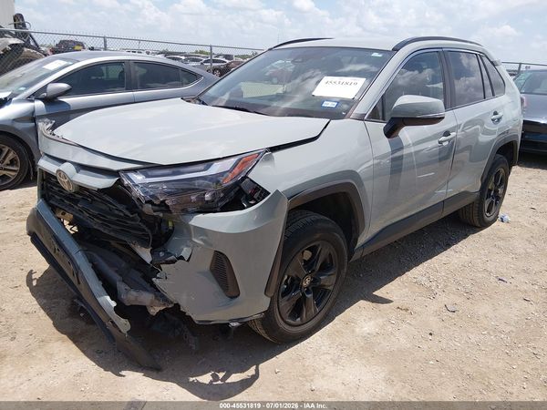 2022 TOYOTA RAV4 XLE