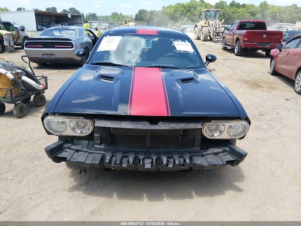 2014 DODGE CHALLENGER SXT
