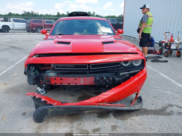 2017 DODGE CHALLENGER SXT