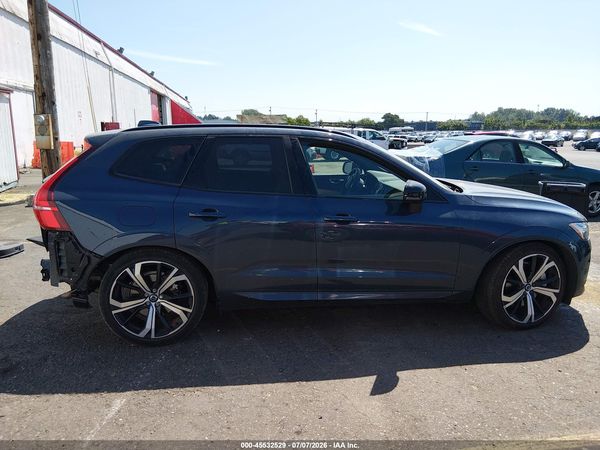 2024 VOLVO XC60 RECHARGE PLUG-IN HYBRID T8 ULTIMATE DARK THEME