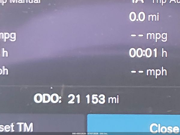 2024 VOLVO XC60 RECHARGE PLUG-IN HYBRID T8 ULTIMATE DARK THEME