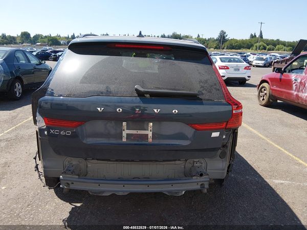 2024 VOLVO XC60 RECHARGE PLUG-IN HYBRID T8 ULTIMATE DARK THEME