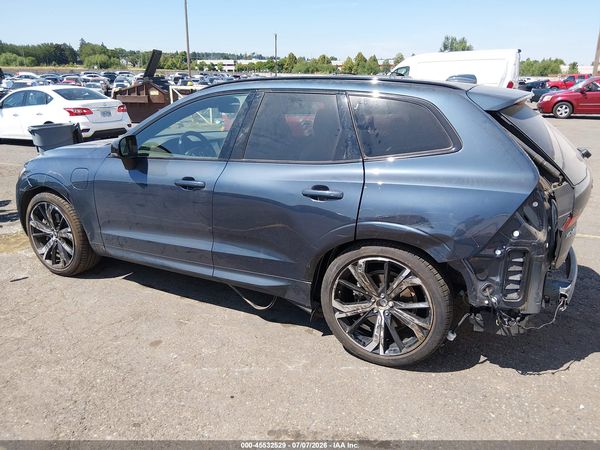 2024 VOLVO XC60 RECHARGE PLUG-IN HYBRID T8 ULTIMATE DARK THEME