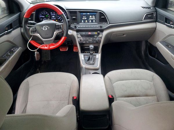 2018 HYUNDAI ELANTRA