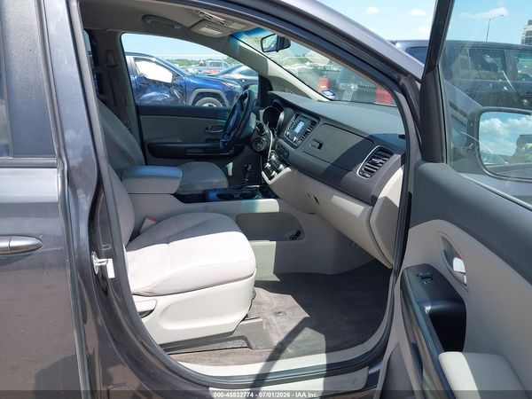 2016 KIA SEDONA LX