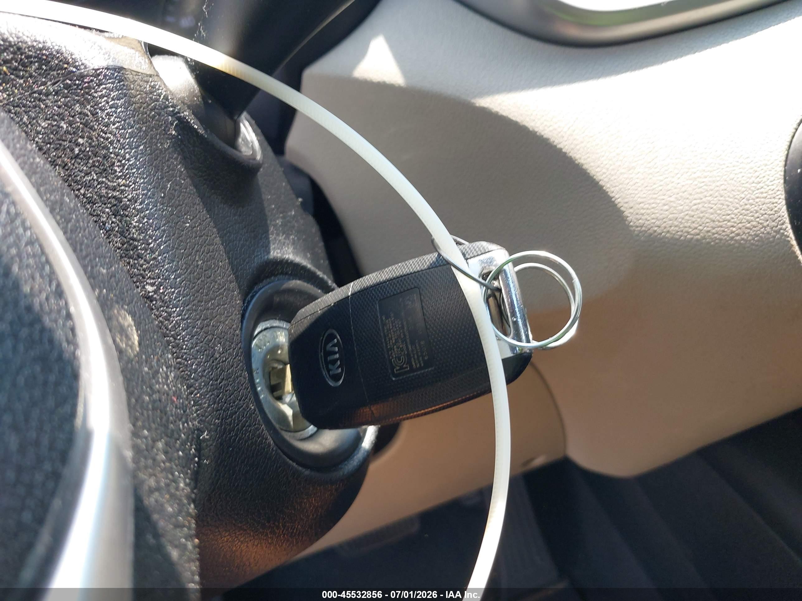 2020 KIA SORENTO 2.4L LX
