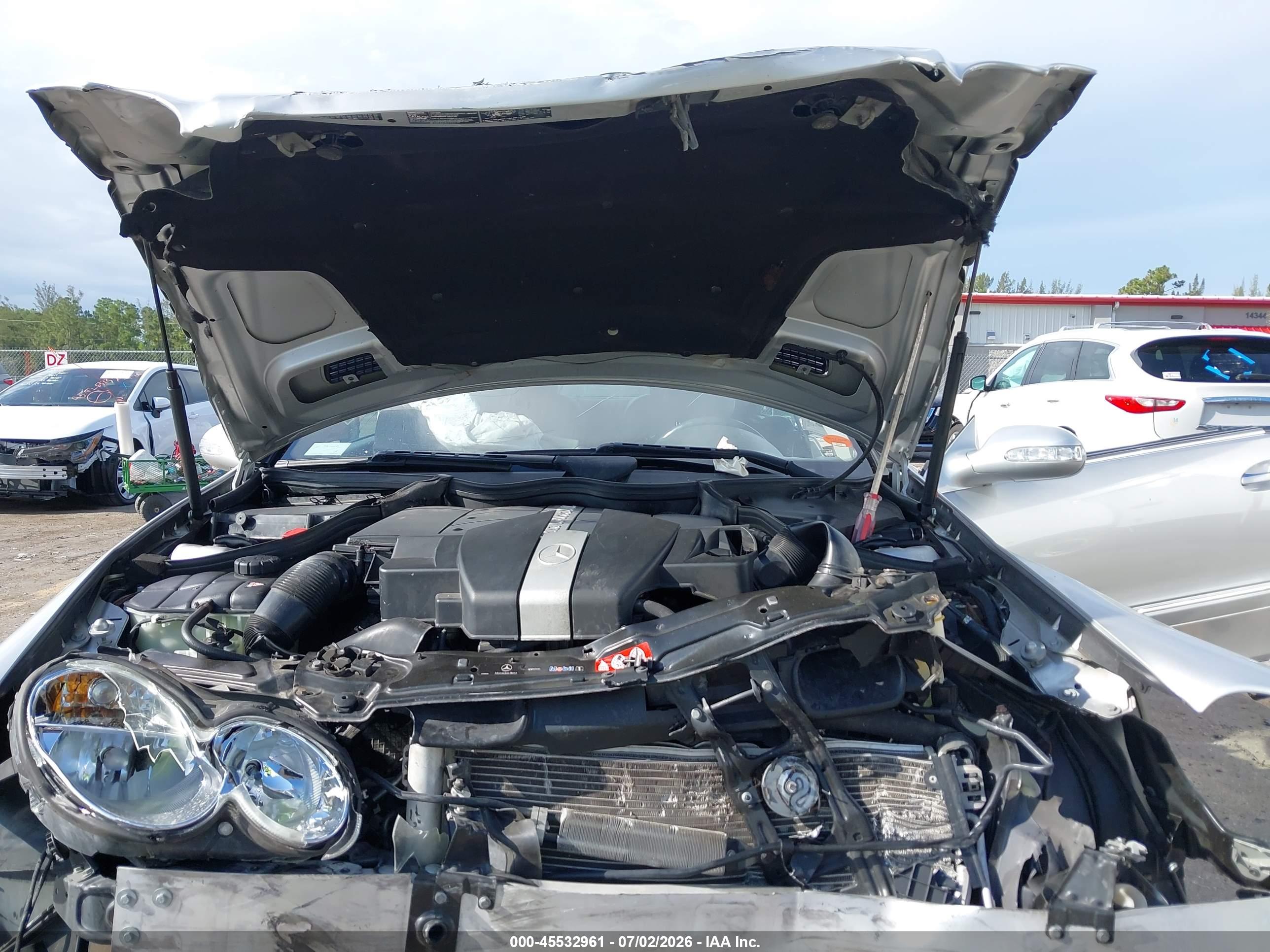 2005 MERCEDES-BENZ CLK 320 CLK320A