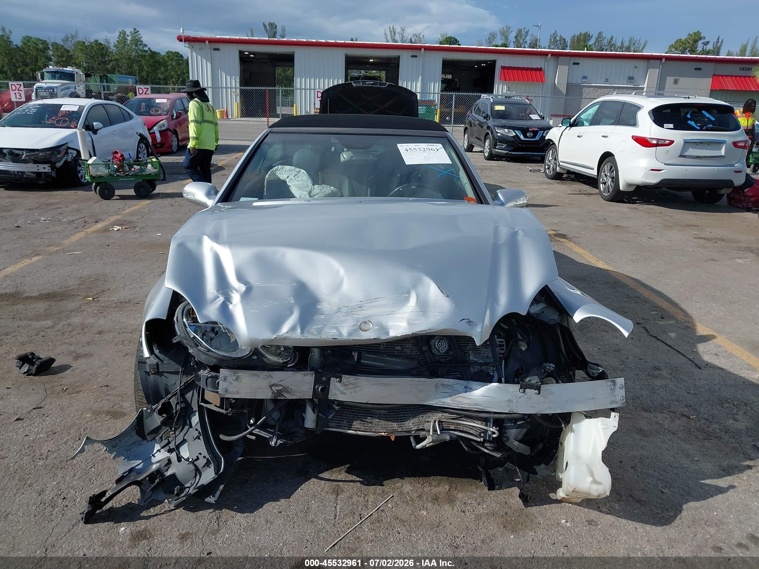 2005 MERCEDES-BENZ CLK 320 CLK320A