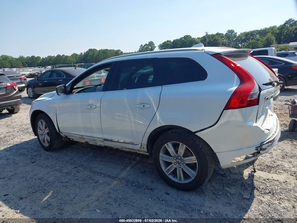 2017 VOLVO XC60 T5 INSCRIPTION