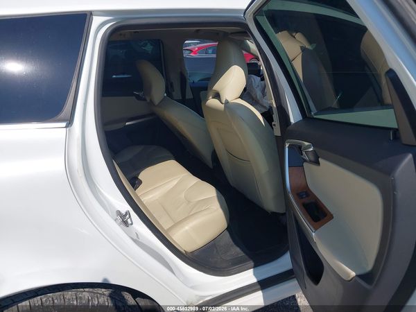2017 VOLVO XC60 T5 INSCRIPTION
