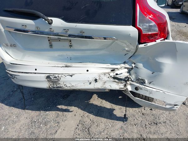 2017 VOLVO XC60 T5 INSCRIPTION