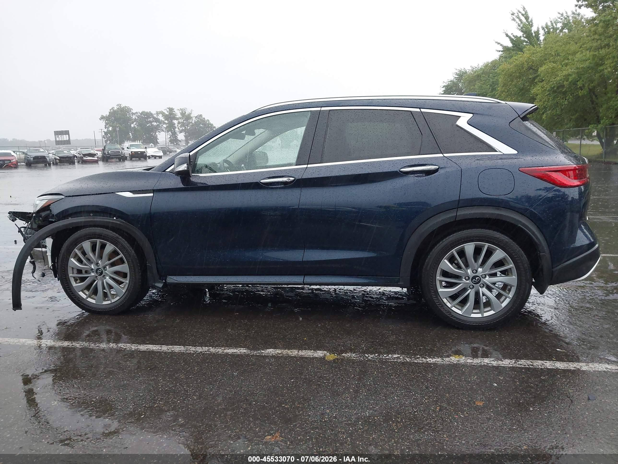 2023 INFINITI QX50 LUXE AWD