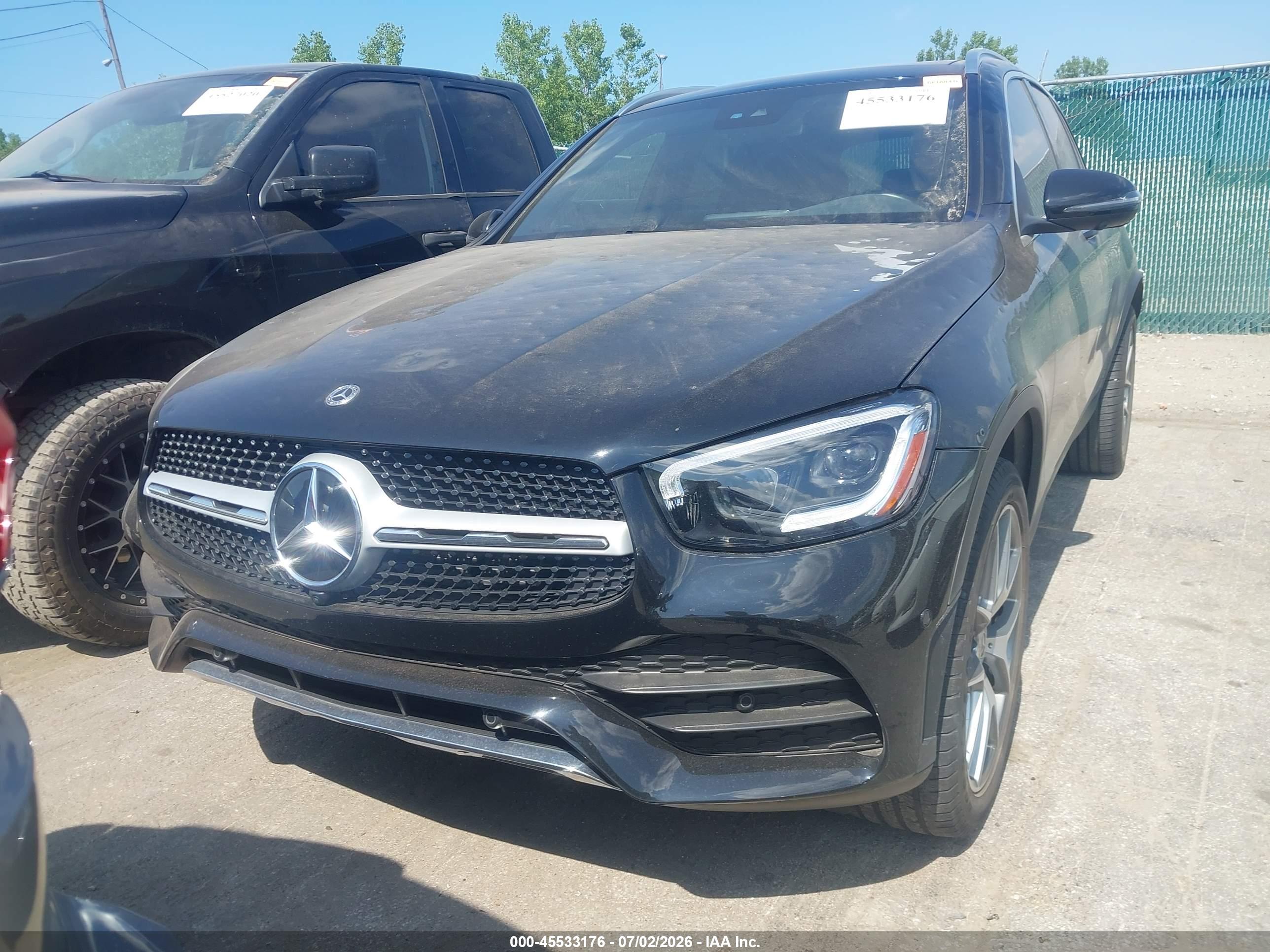 2022 MERCEDES-BENZ GLC 300 4MATIC SUV