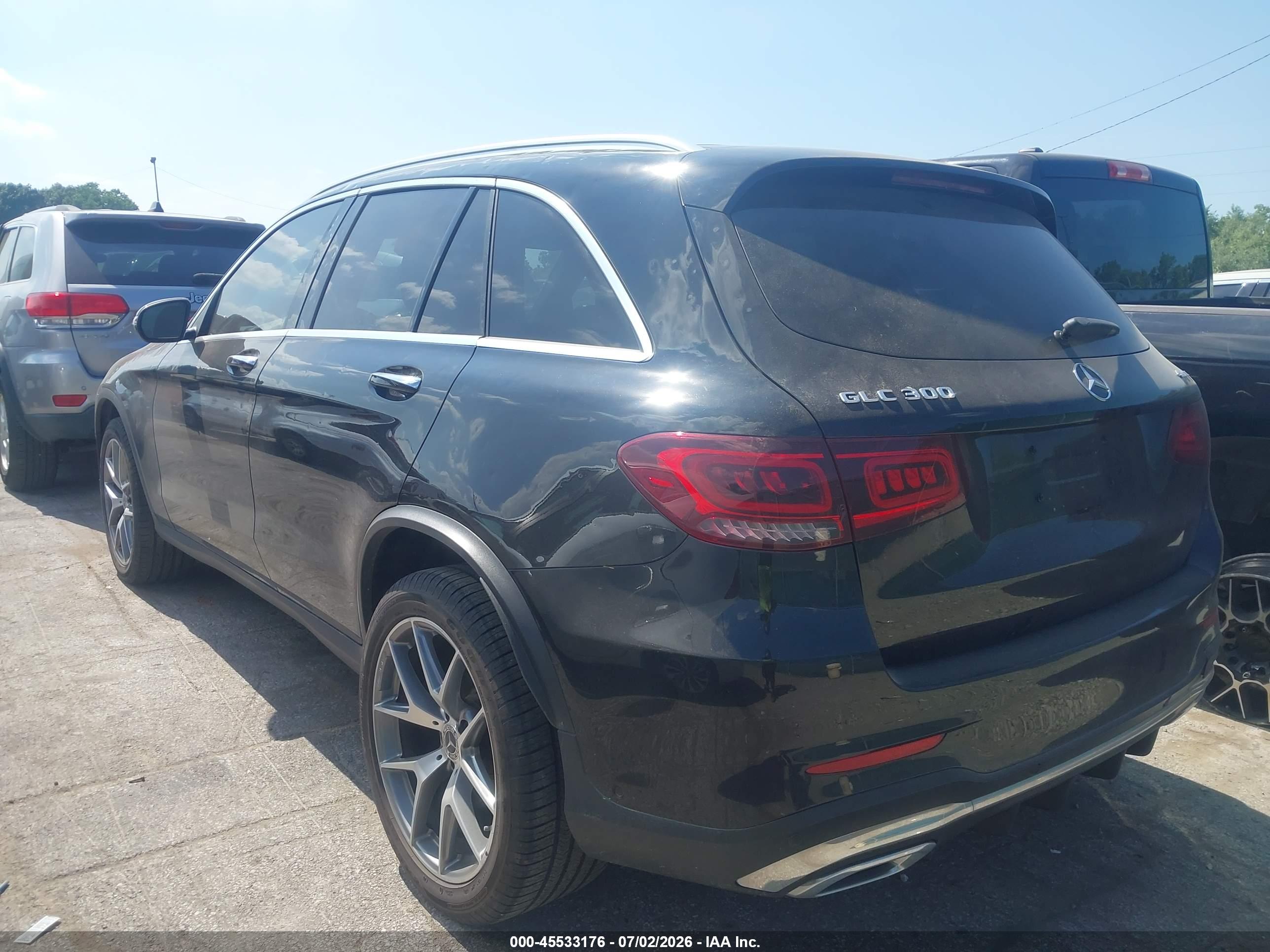 2022 MERCEDES-BENZ GLC 300 4MATIC SUV
