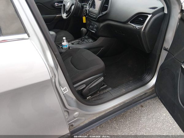 2019 JEEP CHEROKEE LATITUDE 4X4