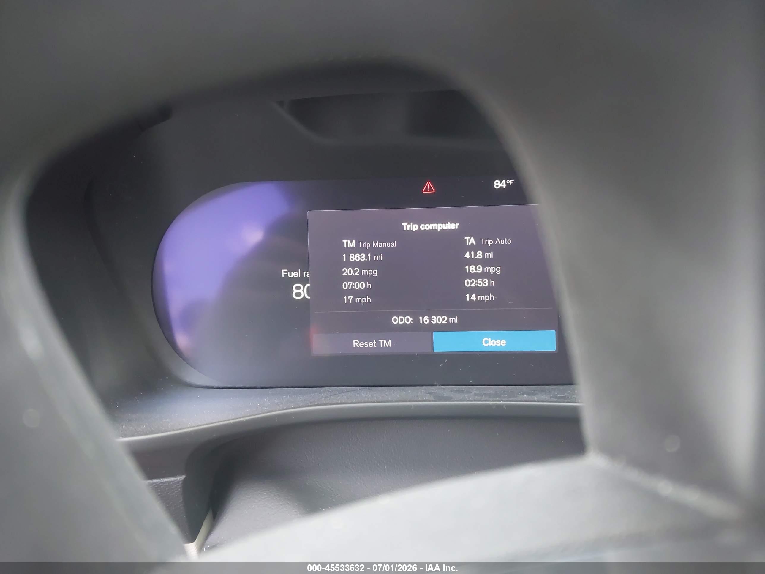 2024 VOLVO XC40 B5 PLUS BRIGHT THEME