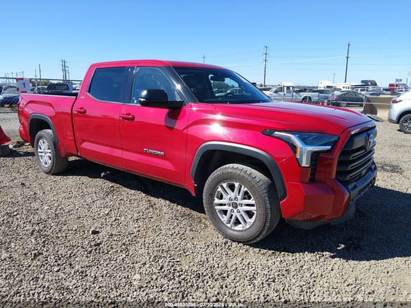 2022 TOYOTA TUNDRA SR5
