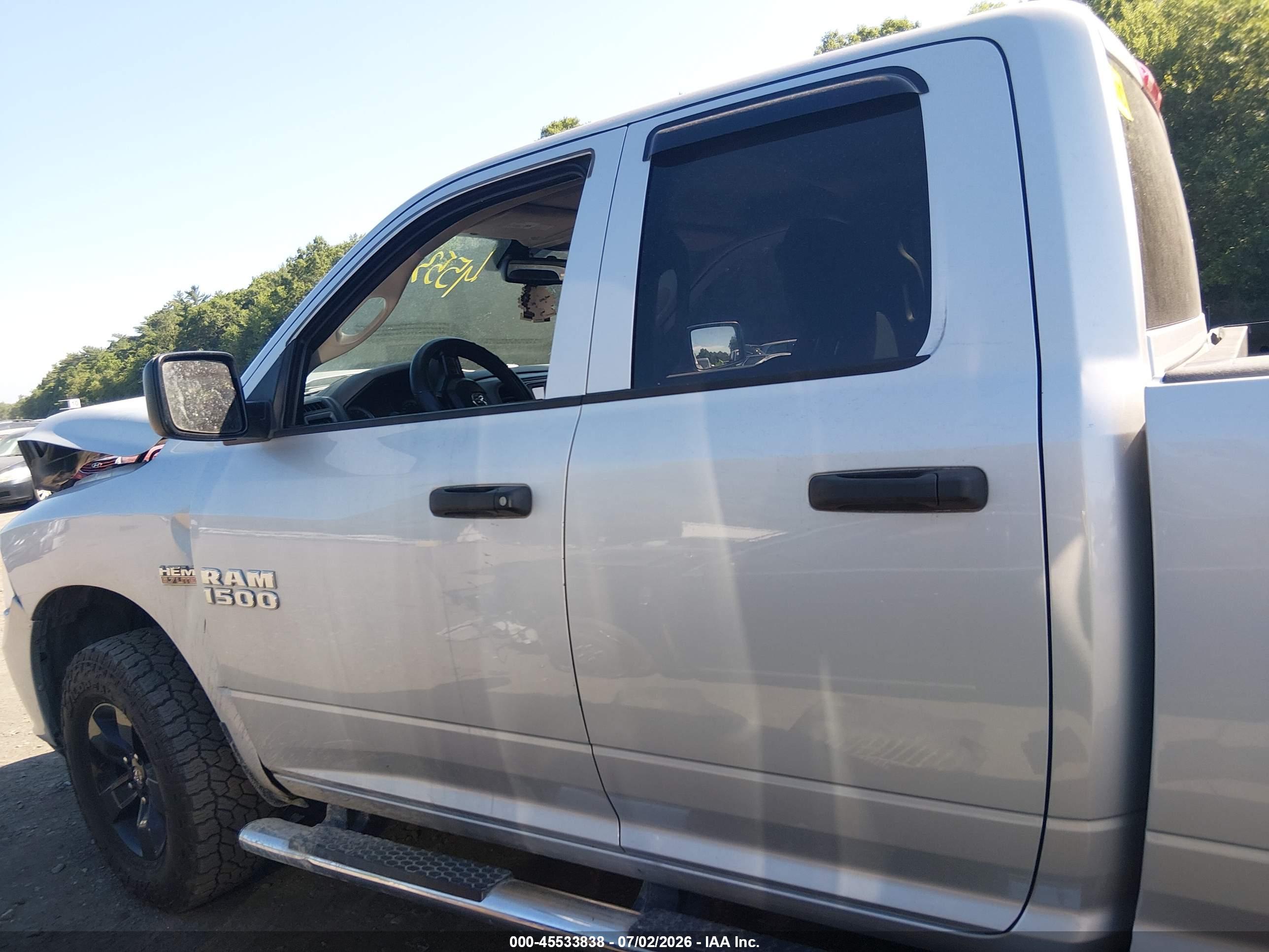 2016 RAM 1500 EXPRESS