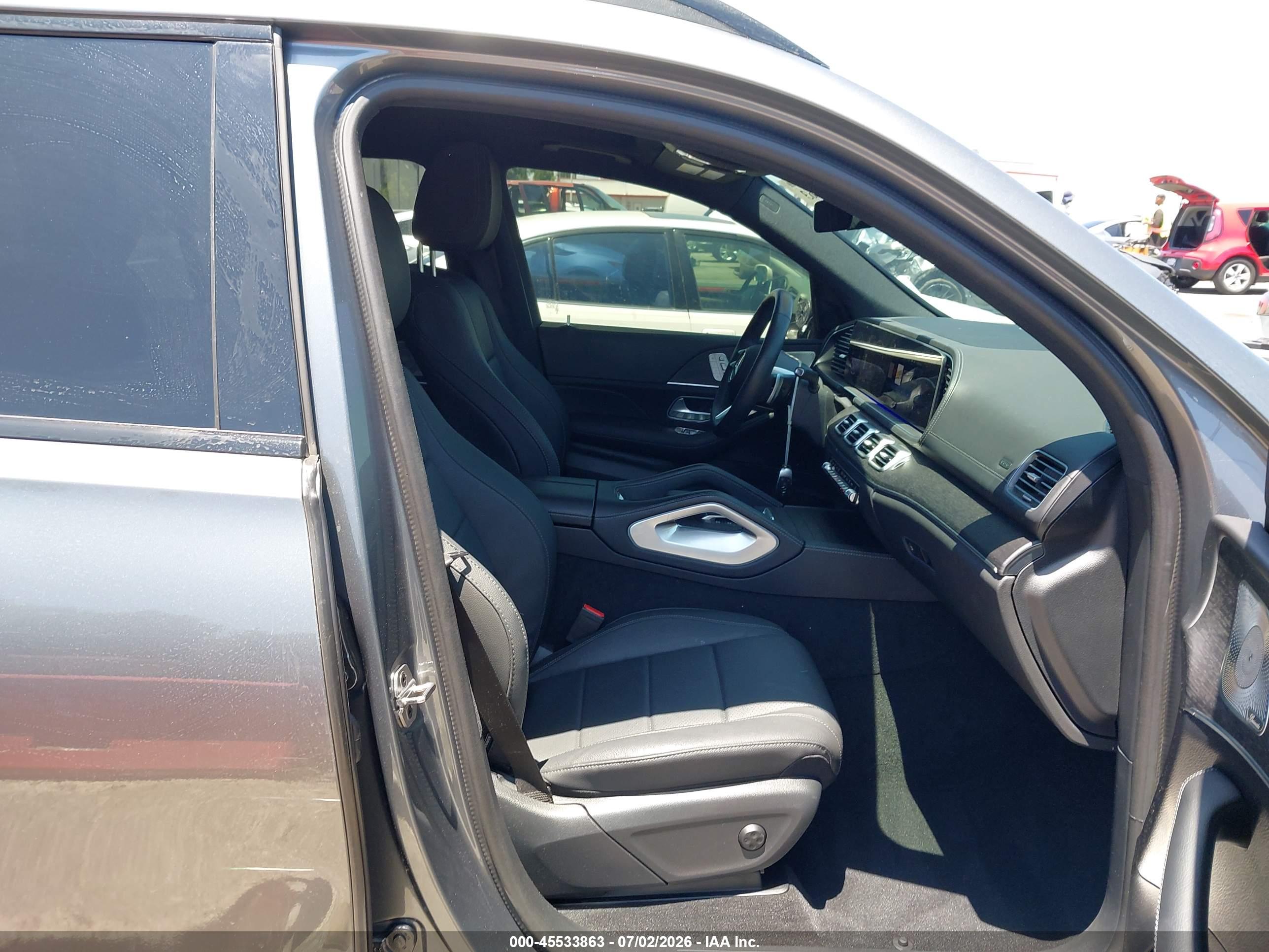 2025 MERCEDES-BENZ GLS 450 4MATIC