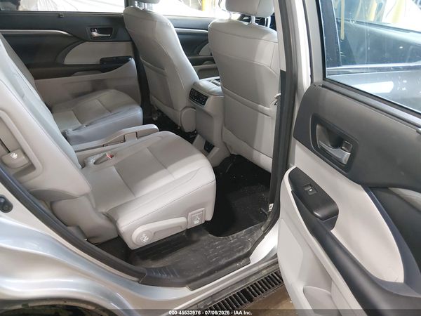 2018 TOYOTA HIGHLANDER LIMITED PLATINUM