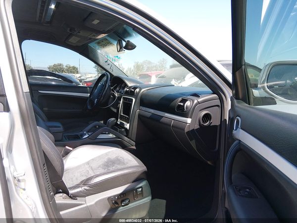 2009 PORSCHE CAYENNE GTS