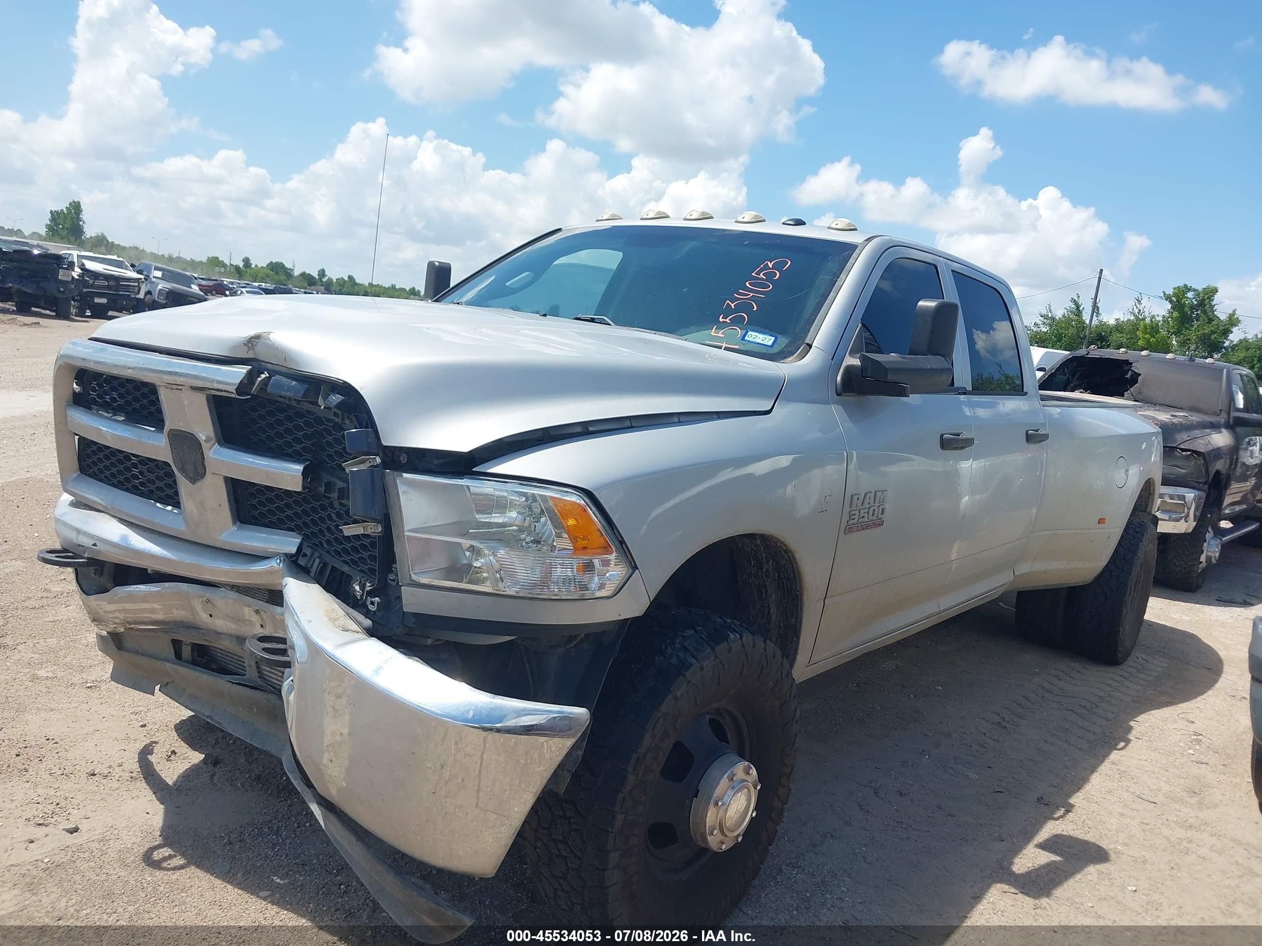 2018 RAM 3500 TRADESMAN  4X4 8' BOX