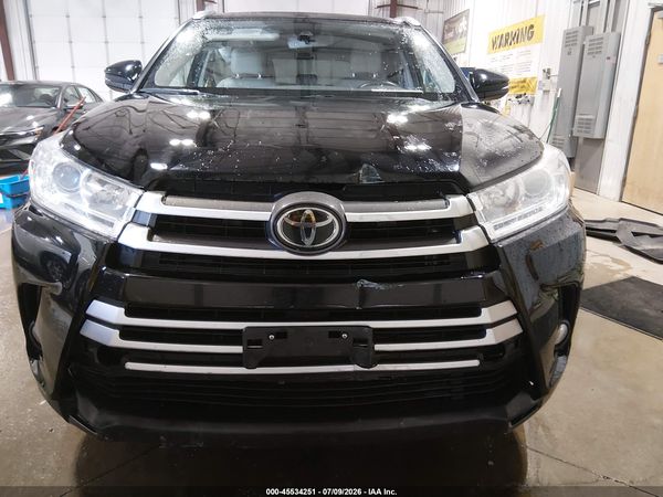 2018 TOYOTA HIGHLANDER XLE