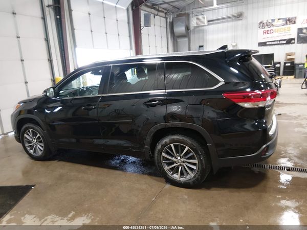 2018 TOYOTA HIGHLANDER XLE