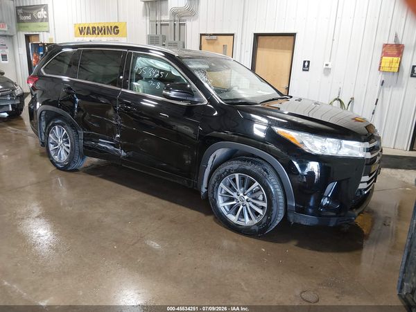 2018 TOYOTA HIGHLANDER XLE
