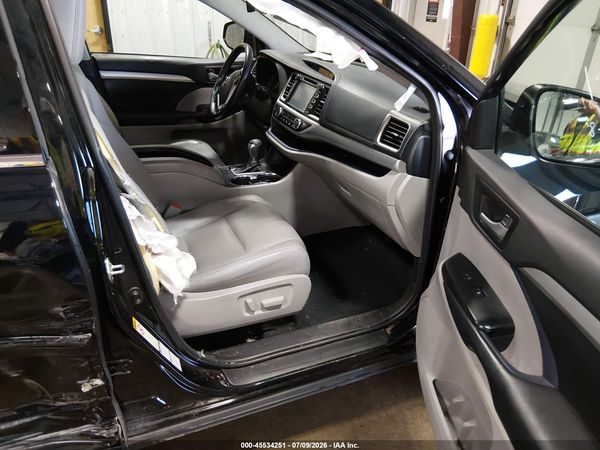 2018 TOYOTA HIGHLANDER XLE